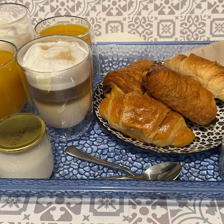 Near Castle Of Versailles Cozy Room With Breakfast And Parking Esterno foto