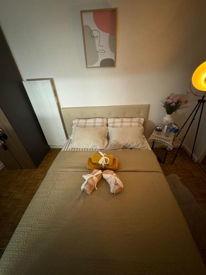 Near Castle Of Versailles Cozy Room With Breakfast And Parking Esterno foto